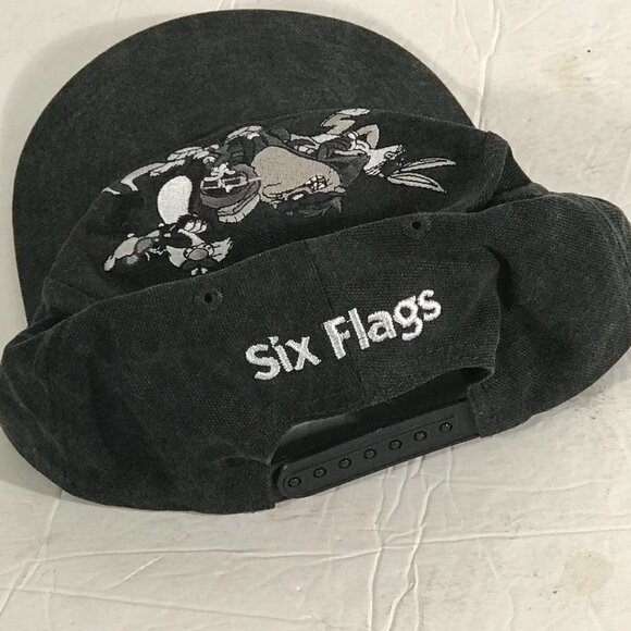 Six FlagsTheme Park Vintage Looney Tunes Snapback Black White Cap Hat - Picture 6 of 11